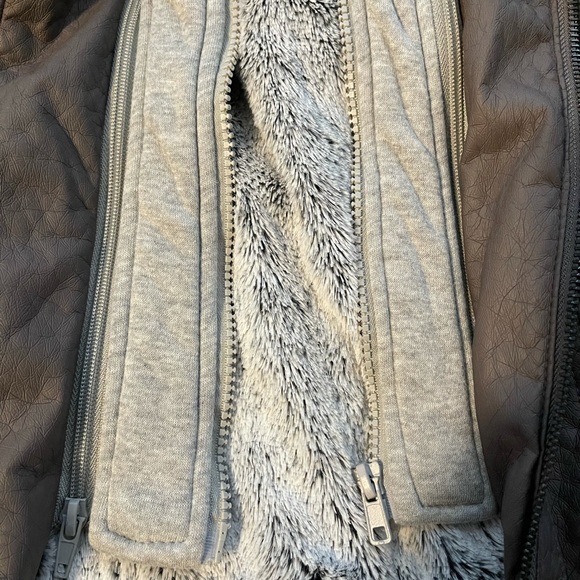 Faux leather jacket - Picture 4 of 5